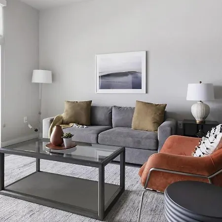 Landing Modern Apartment With Amazing Amenities